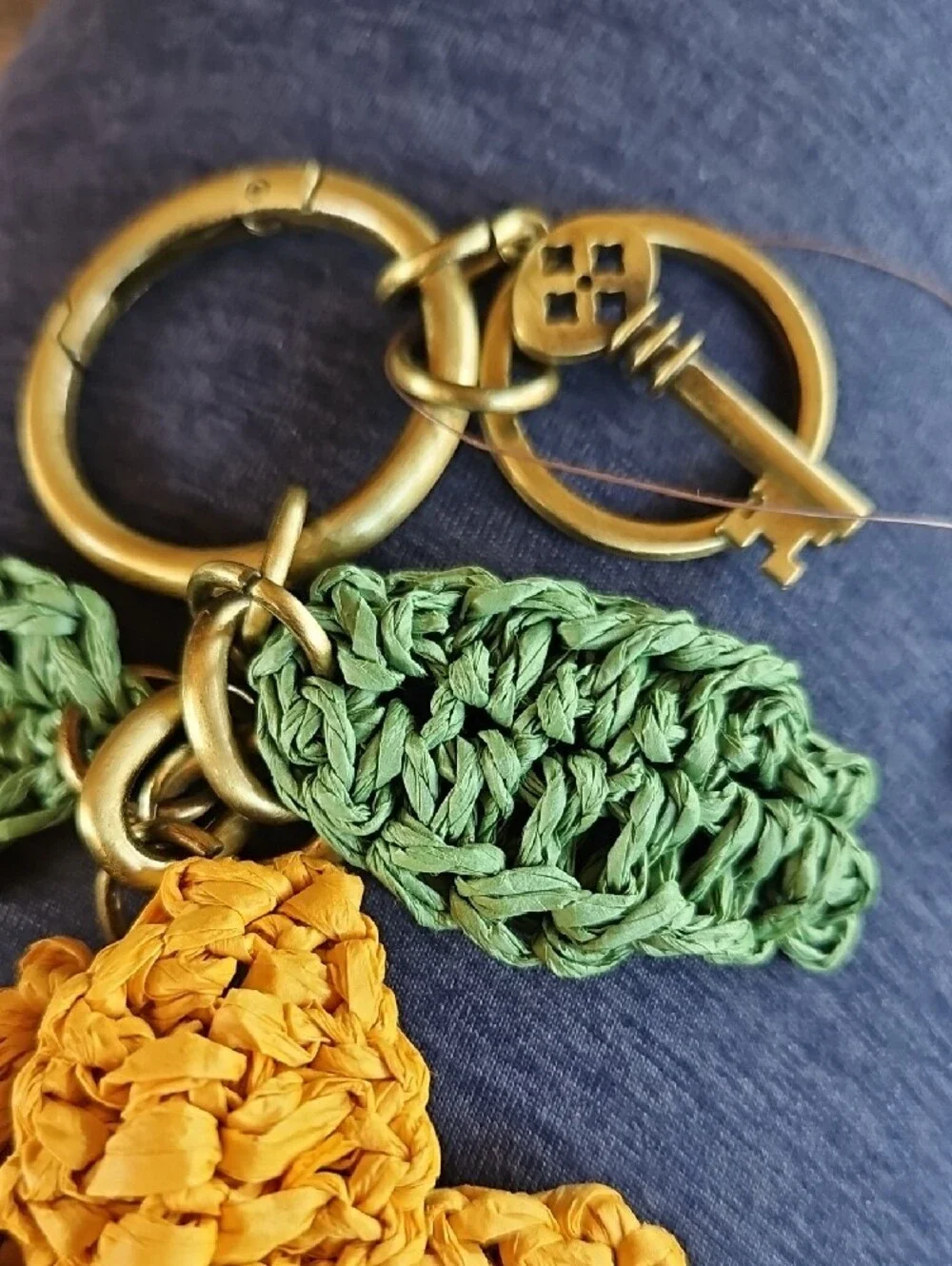 Patricia Nash Yellow Raffia Sunflower Crochet Key & Purse Charm W/Green Leaves